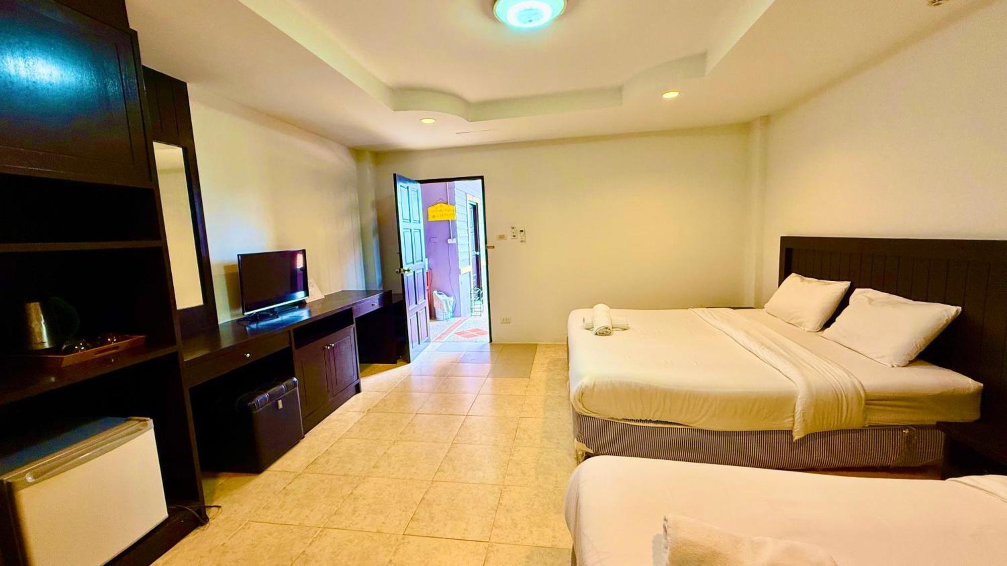 Hill Side Patong Hotel Exterior foto